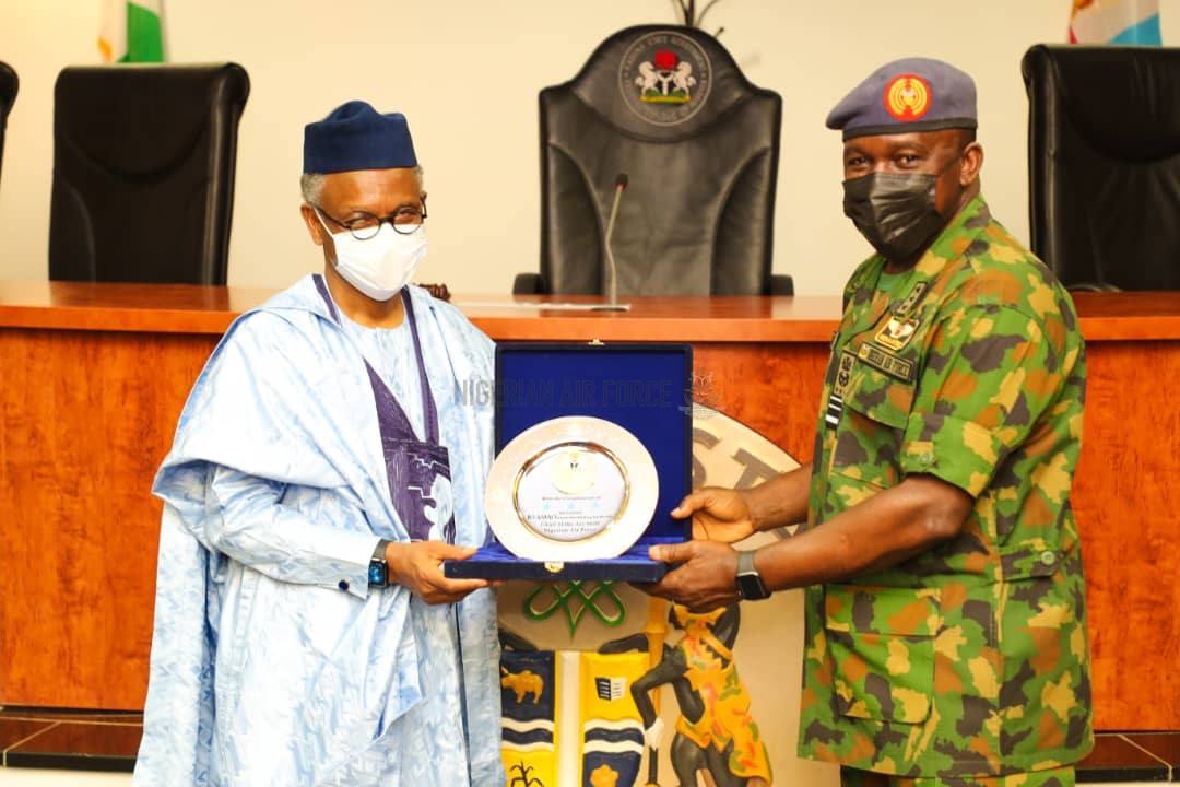 CAS ASSURES GOV EL-RUFAI OF NAF’S READINESS TO COMBAT BANDITRY AS HE EMBARKS ON OPERATIONAL TOUR OF UNITS IN KADUNA